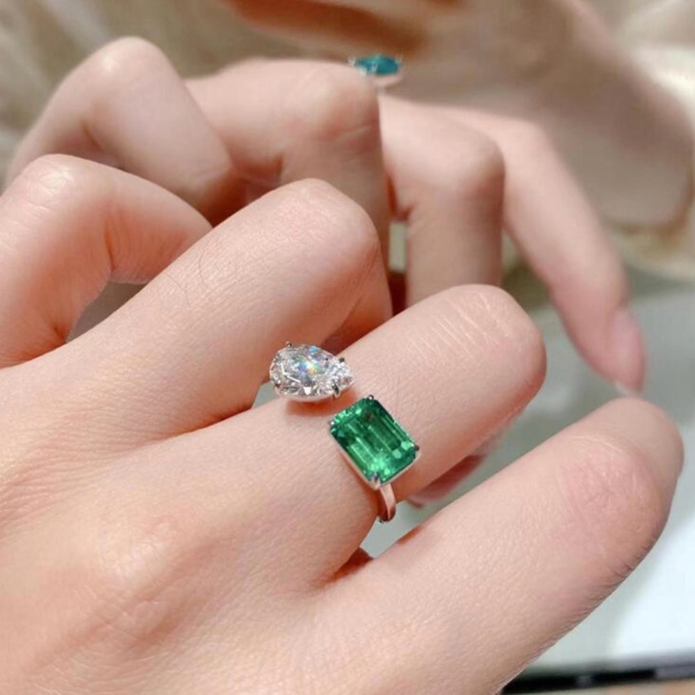 Open Ring With Emerald-Green Rectangular Stone An… - image 2